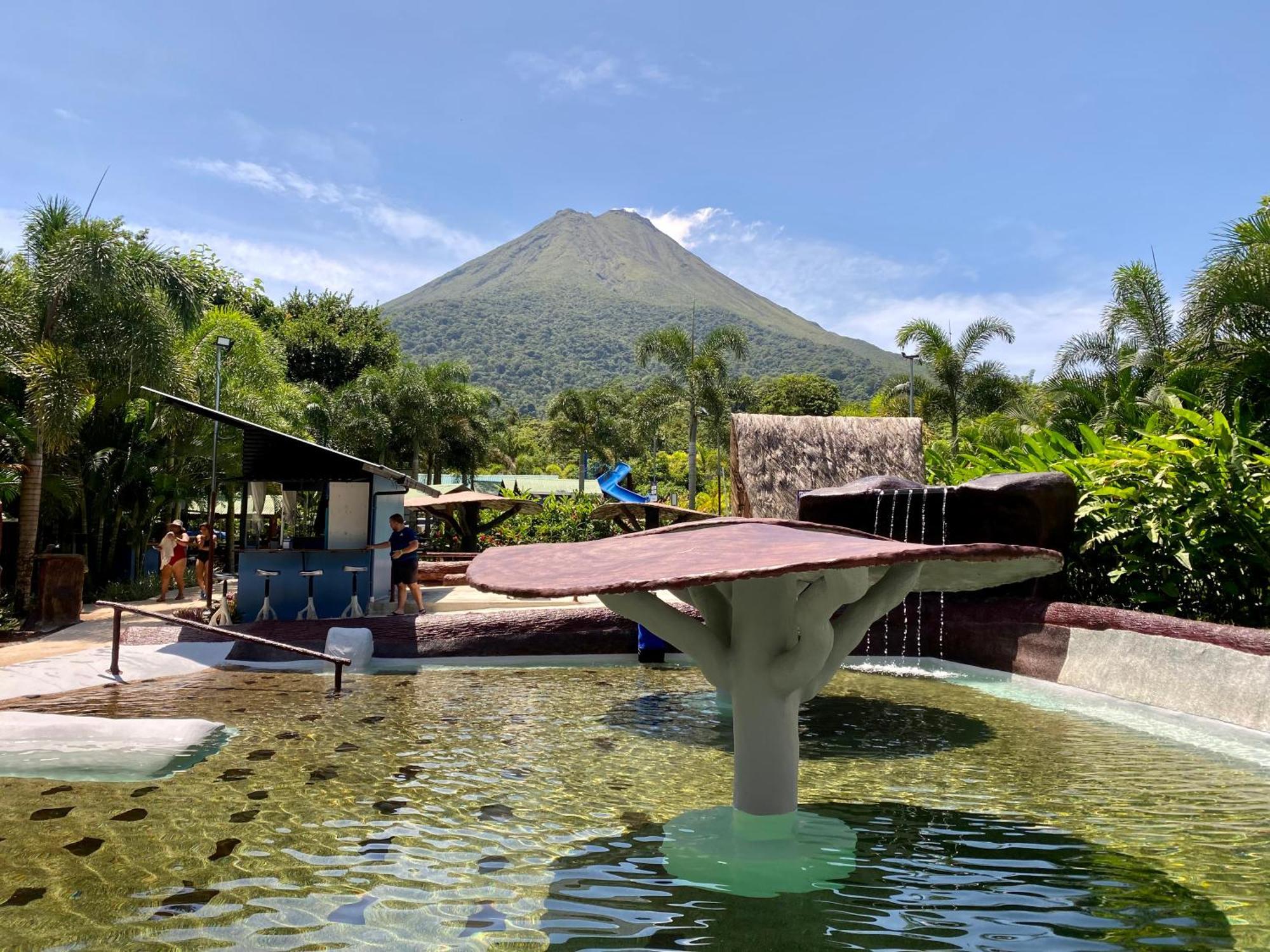 ホテル Termales Del Arenal ラ・フォルトゥナ エクステリア 写真